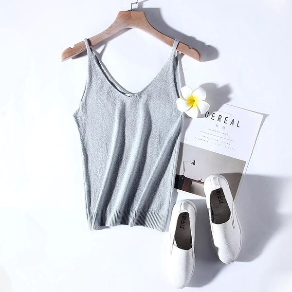 marwin new-coming summer autumn silm v-neck knit shiner base shirt gallus waistcoat women sweater, Black;white
marwin new-coming summer autumn silm v-neck knit shiner base shirt gallus waistcoat women sweater, Black;white