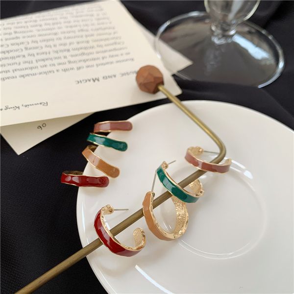 new geometric metal c shape stud earrings for women enamel open circle stud earrings simple geometric ear jewelry, Golden;silver
new geometric metal c shape stud earrings for women enamel open circle stud earrings simple geometric ear jewelry, Golden;silver