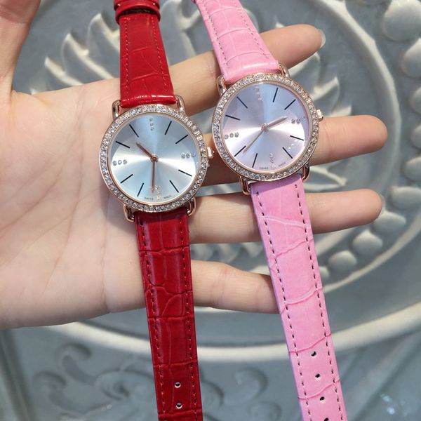 2019 fashion lady watches women clock genuine leather wristwatches brand swan female table colorful watch luxury lady wristwatch, Slivery;brown
2019 fashion lady watches women clock genuine leather wristwatches brand swan female table colorful watch luxury lady wristwatch, Slivery;brown