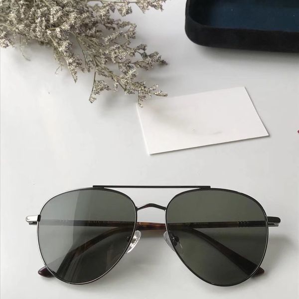 2020 new fashion designer sunglasses 0388 pilot frame popular avant-garde summer style uv400 protection eyewear, White;black
2020 new fashion designer sunglasses 0388 pilot frame popular avant-garde summer style uv400 protection eyewear, White;black