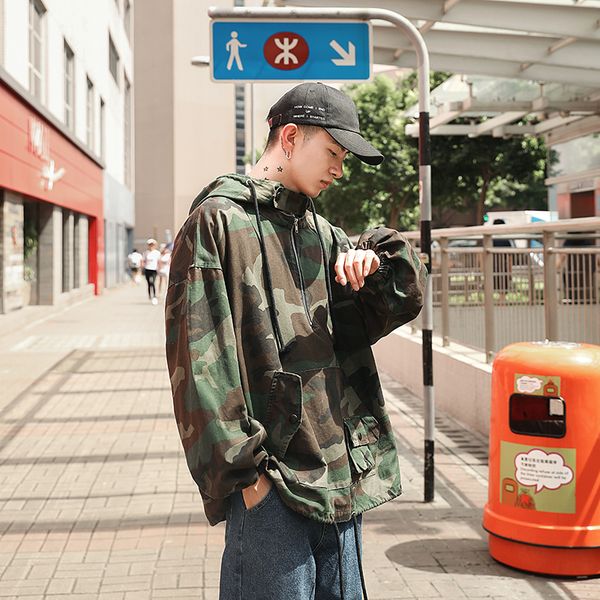 men's jackets fall 2019 men's casual youth wear with cap and loose-fitting retro camouflage pullover long-sleeve jacket, Black;brown 
men's jackets fall 2019 men's casual youth wear with cap and loose-fitting retro camouflage pullover long-sleeve jacket, Black;brown