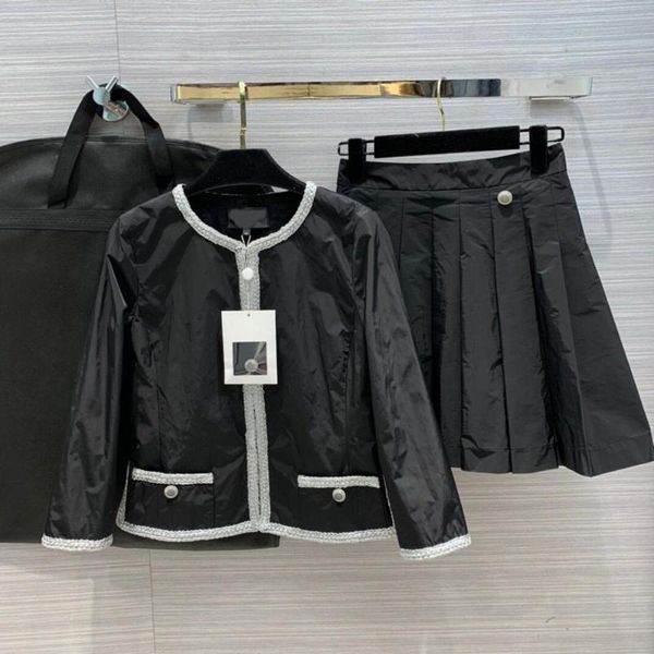 2020 early spring high-end 2 piece set women's suit o-neck short jacket with mini pleated skirt runway design sweet girl outfit, White
2020 early spring high-end 2 piece set women's suit o-neck short jacket with mini pleated skirt runway design sweet girl outfit, White