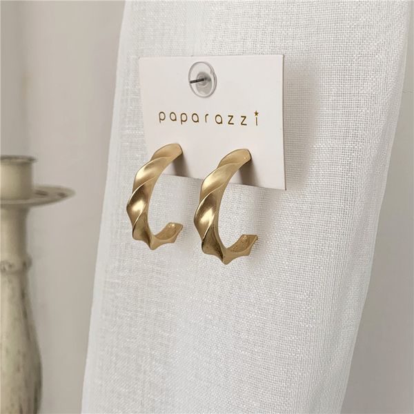 hoop & huggie 2021 silver pin korea style temperament simple metal matte minority earrings for women fashion jewelry accessories, Golden;silver
hoop & huggie 2021 silver pin korea style temperament simple metal matte minority earrings for women fashion jewelry accessories, Golden;silver