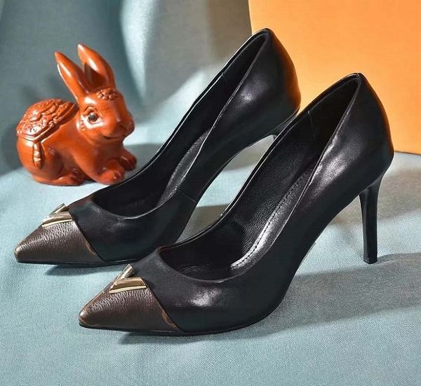new fashoin woman shoe heels ladies flat female trend classics designer shoes elegant rhinestone pionted toes dress shoes 001st l09
new fashoin woman shoe heels ladies flat female trend classics designer shoes elegant rhinestone pionted toes dress shoes 001st l09