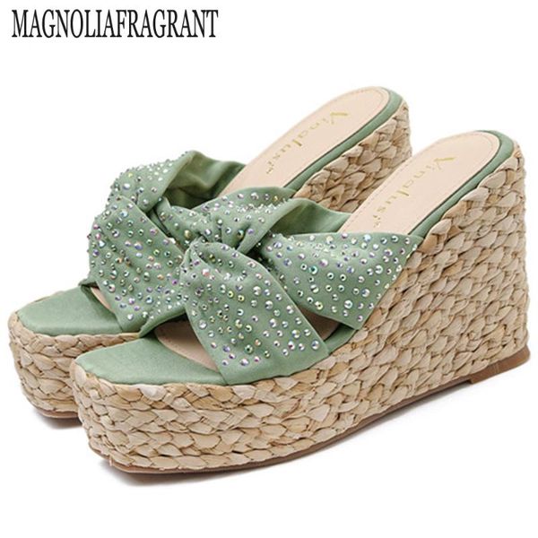 new 2020 fashion beach shoes women summer sandals women platform wedges cross rhinestones non-slip slippers female shoes hy661, Black
new 2020 fashion beach shoes women summer sandals women platform wedges cross rhinestones non-slip slippers female shoes hy661, Black