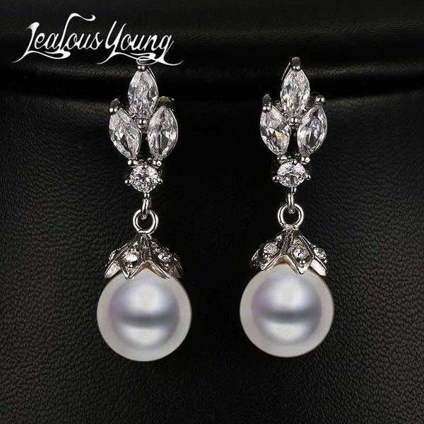 fashion marquise round imitation pearl drop earrings for women cubic zirconia bridal earrings wedding jewelry brincos ae415, Silver
fashion marquise round imitation pearl drop earrings for women cubic zirconia bridal earrings wedding jewelry brincos ae415, Silver