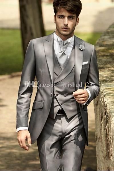 fashionable one button gray groom tuxedos peak lapel men suits wedding/prom/dinner man blazer (jacket+pants+vest+tie) w240, Black;gray
fashionable one button gray groom tuxedos peak lapel men suits wedding/prom/dinner man blazer (jacket+pants+vest+tie) w240, Black;gray