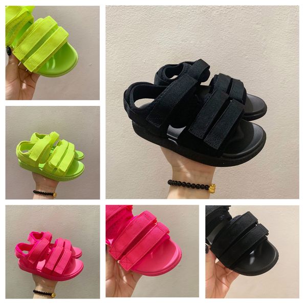 2020 the new children's sandals flat bottom comfortable breathable solid color red black outdoor shoes size 26-37, Black;red
2020 the new children's sandals flat bottom comfortable breathable solid color red black outdoor shoes size 26-37, Black;red