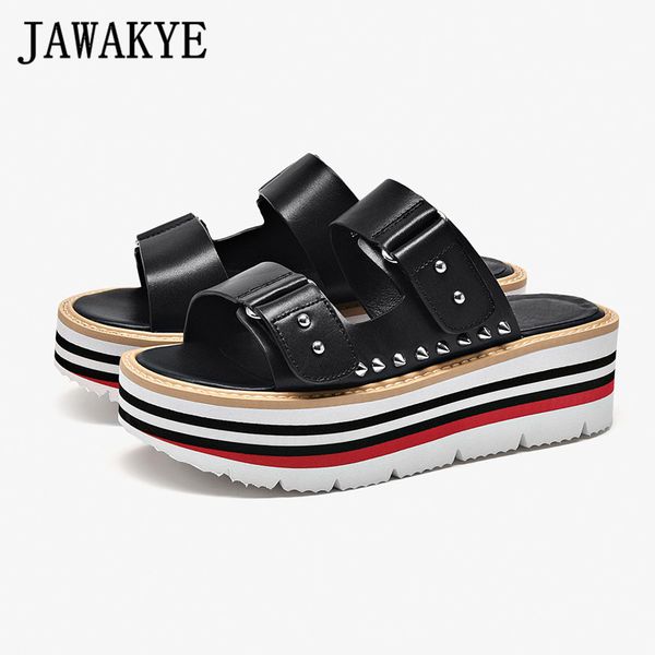 jawakye thick sole platform slippers women black white rivets studded leather mules slides shoes woman summer casual beach shoes
jawakye thick sole platform slippers women black white rivets studded leather mules slides shoes woman summer casual beach shoes