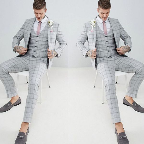 plaid groom tuxedos light grey mens wedding suits notched lapel fashion men prom dinner blazer suit (jacket+vest+pants), Black;gray
plaid groom tuxedos light grey mens wedding suits notched lapel fashion men prom dinner blazer suit (jacket+vest+pants), Black;gray
