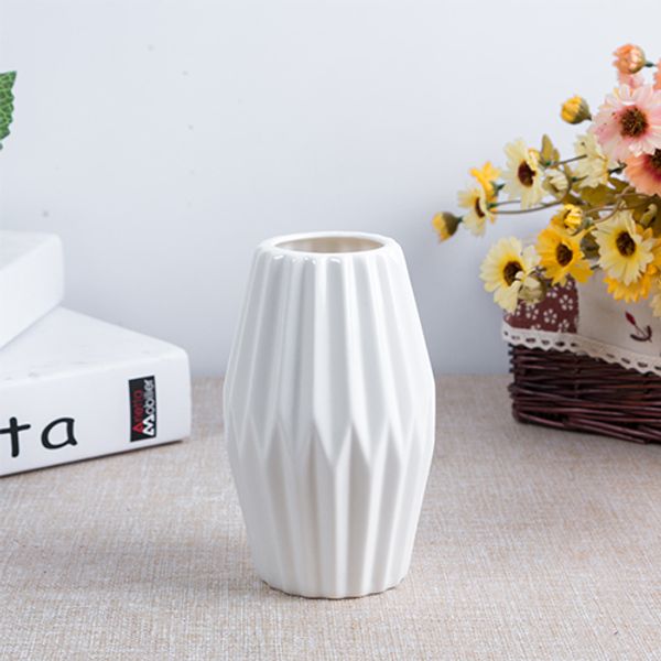 nordic stylish small white ceramic vases european fashion ceramic porcelain flower tablevaso for flowers home decoration
nordic stylish small white ceramic vases european fashion ceramic porcelain flower tablevaso for flowers home decoration