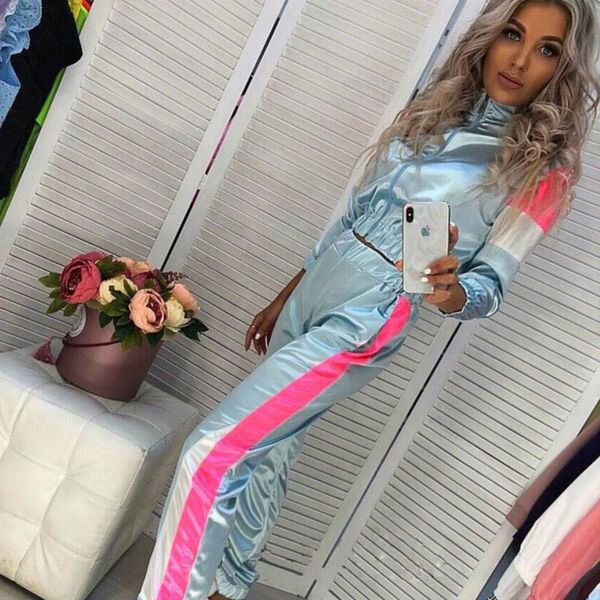 2019 women's autumn leisure suit, Gray 
2019 women's autumn leisure suit, Gray