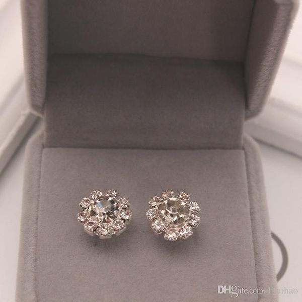 30 pair,new style not fading ear studs woman earrings glittering drill zircon sun flower ear nail earrings no irritation zircon inlaid stud, Golden;silver
30 pair,new style not fading ear studs woman earrings glittering drill zircon sun flower ear nail earrings no irritation zircon inlaid stud, Golden;silver