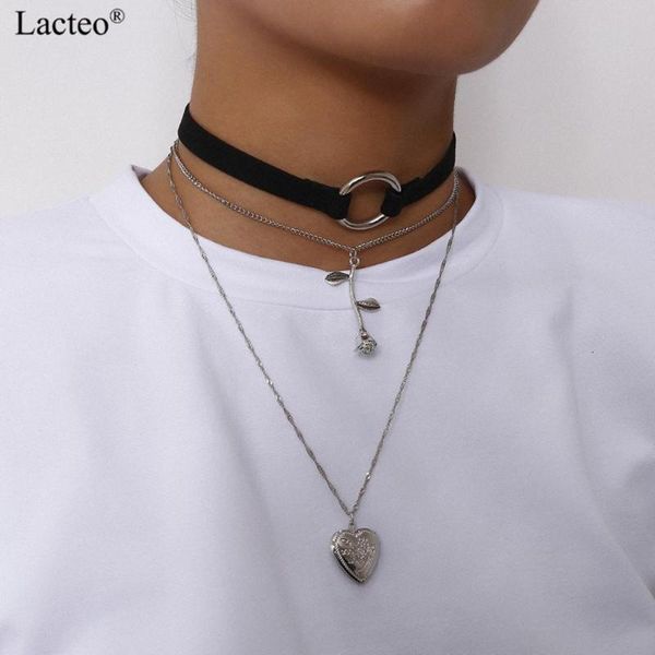lacteo dark gothic round circle choker necklace jewelry for women punk hip hop love heart rose pendant necklace female gifts, Silver
lacteo dark gothic round circle choker necklace jewelry for women punk hip hop love heart rose pendant necklace female gifts, Silver