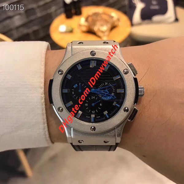 Men's Premium Atmosphere F1 Racing Speed Watch Automatic Mechanical Watch Wearable Leather / Silicone Strap Black Gold Silver Case Watch
Men's Premium Atmosphere F1 Racing Speed Watch Automatic Mechanical Watch Wearable Leather / Silicone Strap Black Gold Silver Case Watch