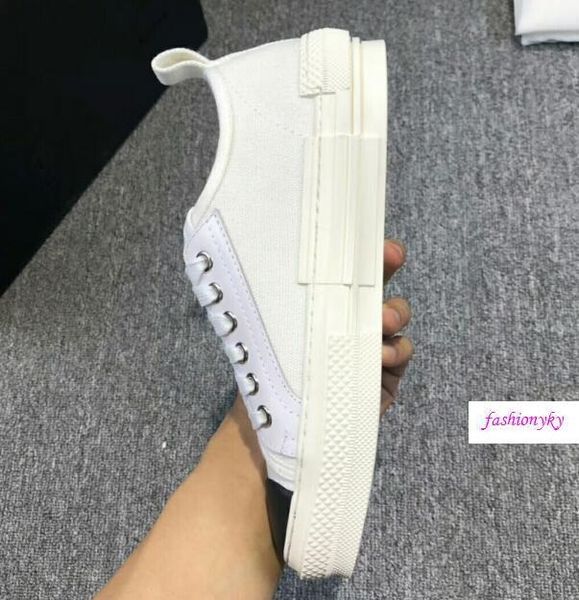 classics b23 "single m classic as the main vision, in the way of large-area printing on the upper lovers 40, Black 
classics b23 "single m classic as the main vision, in the way of large-area printing on the upper lovers 40, Black