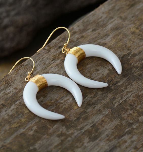 women fashion ox horn earrings high end natural shell black onyx crescent dangle oversize earring fashion jewelry dropshipping, Silver
women fashion ox horn earrings high end natural shell black onyx crescent dangle oversize earring fashion jewelry dropshipping, Silver