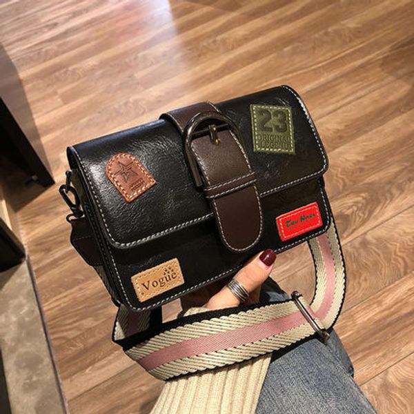 ins super fire women's diagonal bag 2019 tide fashion wild retro wide shoulder strap small square bag shoulder messenger
ins super fire women's diagonal bag 2019 tide fashion wild retro wide shoulder strap small square bag shoulder messenger