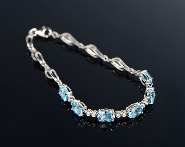 european and american luxury natural blue crystal bracelet 18k gold inlaid zircon color gem bracelet silver jewelry wholesale
european and american luxury natural blue crystal bracelet 18k gold inlaid zircon color gem bracelet silver jewelry wholesale