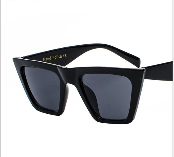 new european and american street shooting personality big box sunglasses transparent colorful frame fashion trend wild sunglasses, White;black
new european and american street shooting personality big box sunglasses transparent colorful frame fashion trend wild sunglasses, White;black