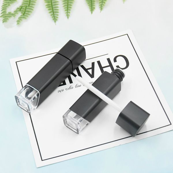 wholesale cosmetic lipgloss packaging plastic square black lip gloss tube empty lipgloss tubes refillable lip gloss bottles containers
wholesale cosmetic lipgloss packaging plastic square black lip gloss tube empty lipgloss tubes refillable lip gloss bottles containers
