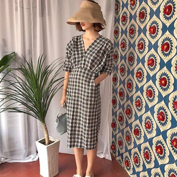 women summer vintage v neck long plaid pencil dress high waist single button pocket slim midi sundress, White;black
women summer vintage v neck long plaid pencil dress high waist single button pocket slim midi sundress, White;black