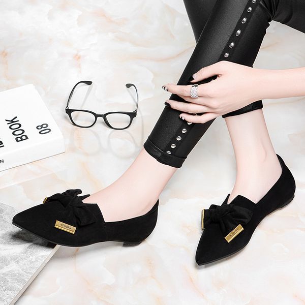 2020 new style versatile square heel women's shoes black and white with pattern mouth shoes lady's high heel pointed elega
2020 new style versatile square heel women's shoes black and white with pattern mouth shoes lady's high heel pointed elega