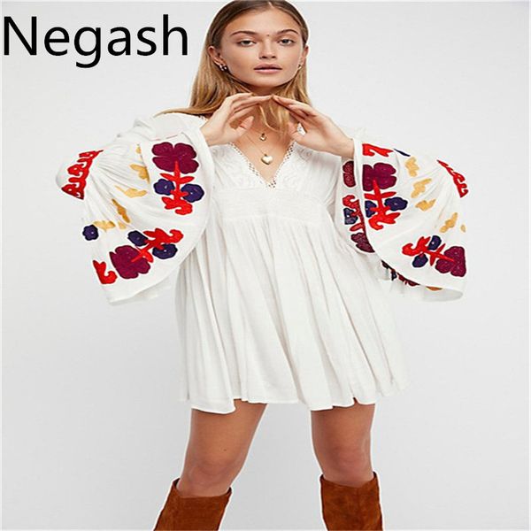 design 2018 folk boho people v neck flare sleeve lace patchwork cotton mini dress mujer pleated a line floral embroidery dress, Black;gray
design 2018 folk boho people v neck flare sleeve lace patchwork cotton mini dress mujer pleated a line floral embroidery dress, Black;gray