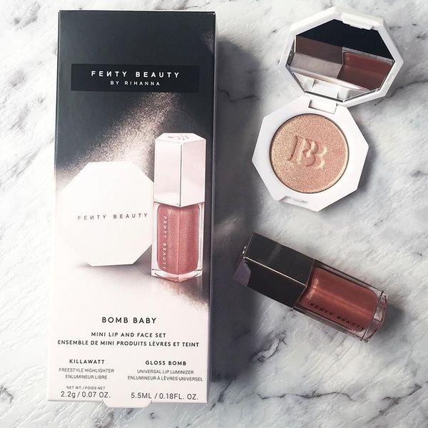 tyle highlighter mini lip gloss and face set bomb baby diamond bomb makeup set by rihanna
tyle highlighter mini lip gloss and face set bomb baby diamond bomb makeup set by rihanna