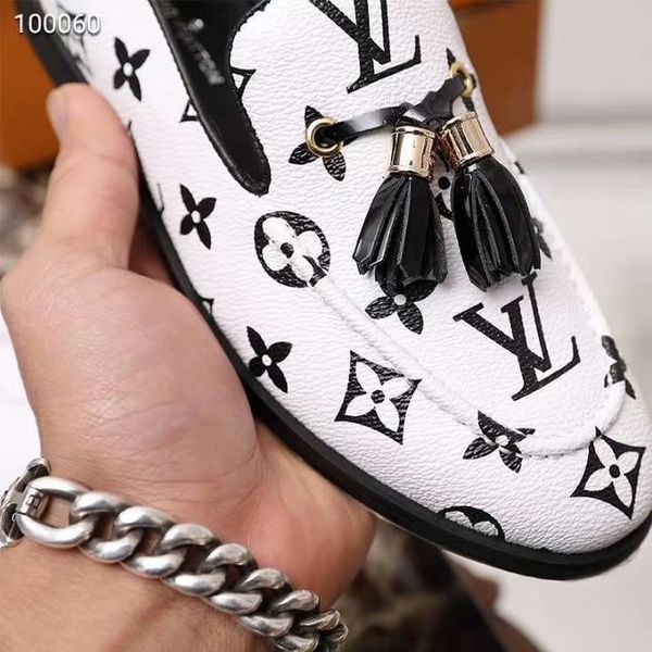 19ss fish mouth sandals leather women flat sandals ladies shoes casual loafers single shoes luxury shoes women designers, Black
19ss fish mouth sandals leather women flat sandals ladies shoes casual loafers single shoes luxury shoes women designers, Black