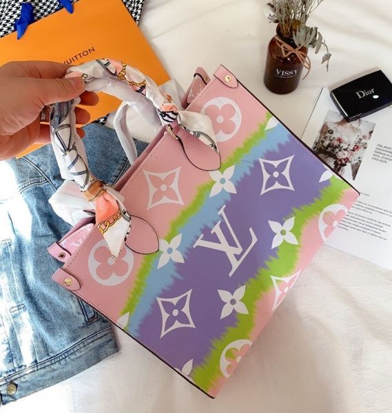 2020 hot wholesale luxury designer lady handag brand women designer сумка через плечо с ремешком fashion designer crossbody bag l01 2031408q
2020 hot wholesale luxury designer lady handag brand women designer сумка через плечо с ремешком fashion designer crossbody bag l01 2031408q