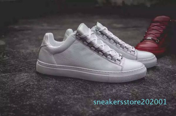 2017 new designer name brand man casual shoes flat kanye west fashion wrinkled leather lace-up low cut trainers runaway s01, Black
2017 new designer name brand man casual shoes flat kanye west fashion wrinkled leather lace-up low cut trainers runaway s01, Black