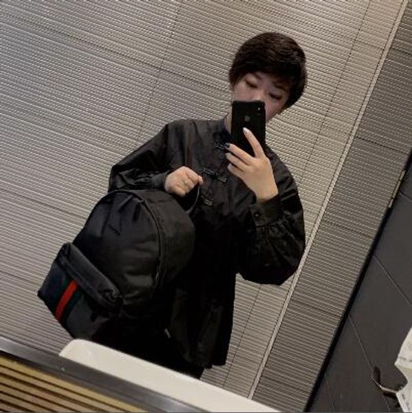 саржевый оксфордский водонепроницаемый рюкзак с негабаритным интерьером, супер-подгонкой и обязательным для путешествий. 29 * 40см
саржевый оксфордский водонепроницаемый рюкзак с негабаритным интерьером, супер-подгонкой и обязательным для путешествий. 29 * 40см