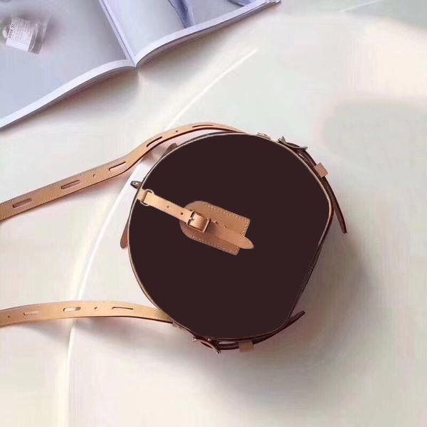 designer-crossbody bags boite chapeau soupl m52294 genuine leather luxury handbags purses single shoulder messenger bag women bags sac femme
designer-crossbody bags boite chapeau soupl m52294 genuine leather luxury handbags purses single shoulder messenger bag women bags sac femme