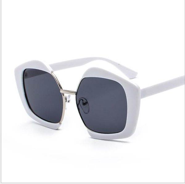wholesale-new polygon large frame thin sunglasses round face fashion glasses female personality sentiment street shoot sunglasses, White;black
wholesale-new polygon large frame thin sunglasses round face fashion glasses female personality sentiment street shoot sunglasses, White;black