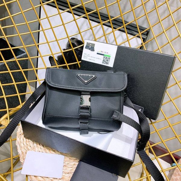 prada мода горячая дизайнерская сумка crossbody сумка женская грудь пакет леди тотализатор цепи кошелек сумка посыльного дизайнерские сумки
prada мода горячая дизайнерская сумка crossbody сумка женская грудь пакет леди тотализатор цепи кошелек сумка посыльного дизайнерские сумки