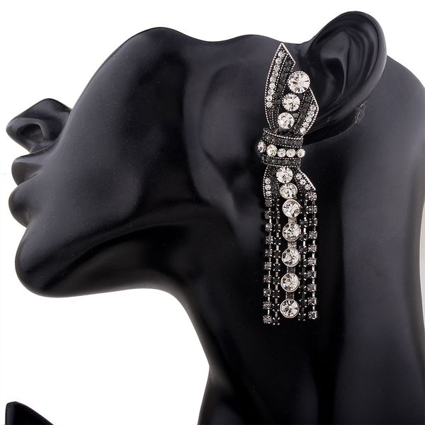 fashion-brand claw crystal statement stud earrings for women fashion rock jewelry rhinestone tassel earrings pendant vintage brincos bijoux, Golden;silver
fashion-brand claw crystal statement stud earrings for women fashion rock jewelry rhinestone tassel earrings pendant vintage brincos bijoux, Golden;silver