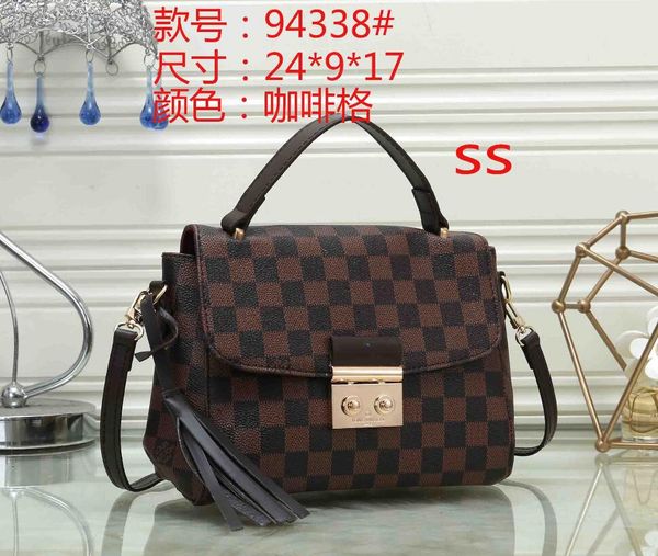 2017 New Handbags snake leather embossed fashion Women bag chain Crossbody Bag Messenger Bag sac a main 05
2017 New Handbags snake leather embossed fashion Women bag chain Crossbody Bag Messenger Bag sac a main 05