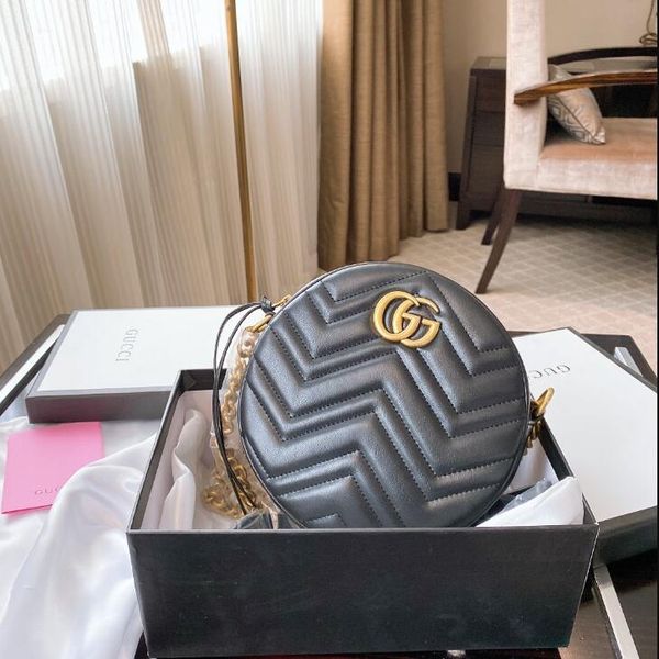 bag upper body effect good fashion versatile original hardware super western style luxury symbol of noble hand
bag upper body effect good fashion versatile original hardware super western style luxury symbol of noble hand