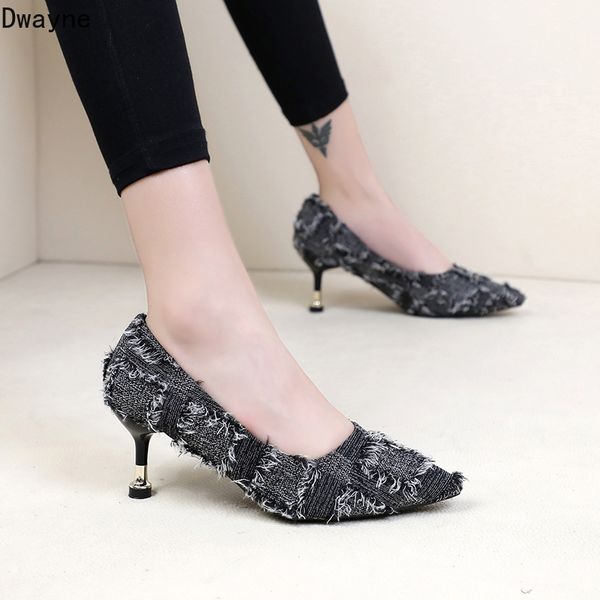 2019 spring and autumn new women's single shoes korean fashion pointed shallow mouth high heels 7 cm professional work shoes, Black
2019 spring and autumn new women's single shoes korean fashion pointed shallow mouth high heels 7 cm professional work shoes, Black