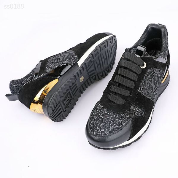 classic european and american autumn and winter stitching high-grade suede sports men's shoes lace up comfortable women's shoes, Black
classic european and american autumn and winter stitching high-grade suede sports men's shoes lace up comfortable women's shoes, Black