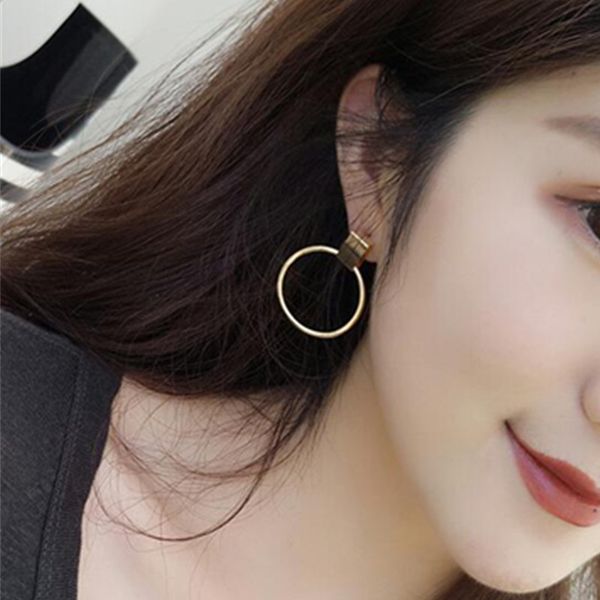 Gold Color Geometric Circle Round Stud Earrings For Women Brincos Fashion Women Party Bijoux Jewelry New Accessories E0260
Gold Color Geometric Circle Round Stud Earrings For Women Brincos Fashion Women Party Bijoux Jewelry New Accessories E0260