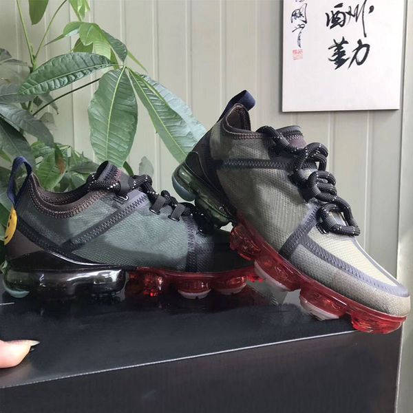 With box 2019 cpfm cactu plant flea market men running hoe mile face brand black men trainer fa hion port neaker
With box 2019 cpfm cactu plant flea market men running hoe mile face brand black men trainer fa hion port neaker