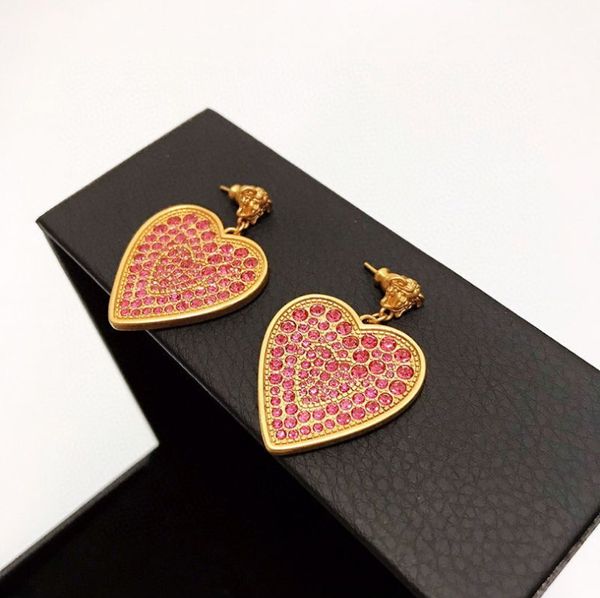 european and american fashion high-end gold-plated personality red diamond love heart earrings trapezoid zircon ladies luxury earrings, Golden;silver
european and american fashion high-end gold-plated personality red diamond love heart earrings trapezoid zircon ladies luxury earrings, Golden;silver