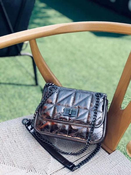 women's chain bag 2020 new small bag leather female oil wax leather crossbody shoulder
women's chain bag 2020 new small bag leather female oil wax leather crossbody shoulder