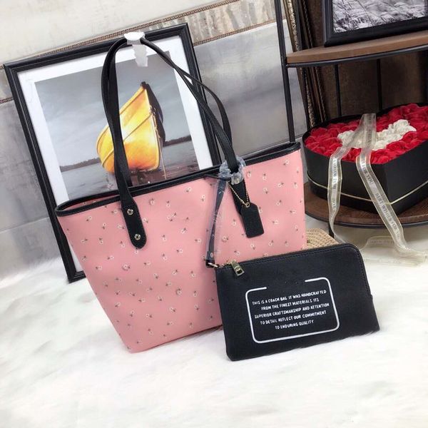 the new lapto shoulder multi-purpose classic mummy bag shopping designer handbags brand name women leather for girls totes beach
the new lapto shoulder multi-purpose classic mummy bag shopping designer handbags brand name women leather for girls totes beach
