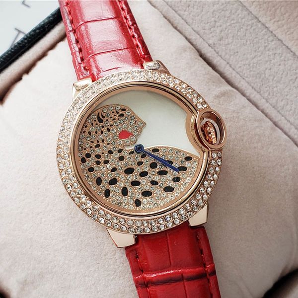 christmas fashion casual women watches luxury watches black and white women's gifts brands all women watches 2019, Slivery;brown
christmas fashion casual women watches luxury watches black and white women's gifts brands all women watches 2019, Slivery;brown