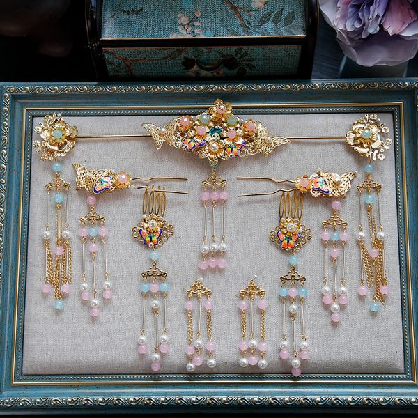 bride costume cheongsam deserve to act the role chinese style rockhopper step shake suit wedding tiara hair accessories, White;golden
bride costume cheongsam deserve to act the role chinese style rockhopper step shake suit wedding tiara hair accessories, White;golden