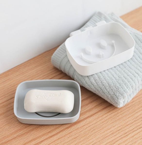 paste soap box waterlogging caused by excessive rainfall originality hanging type concise smiling face bearing shower room soap
paste soap box waterlogging caused by excessive rainfall originality hanging type concise smiling face bearing shower room soap