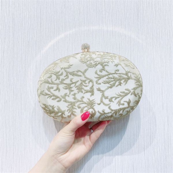 2020 women embroidery evening bags egg shaped banquet wallets with chain wedding clutch purse drop shipping mn1654
2020 women embroidery evening bags egg shaped banquet wallets with chain wedding clutch purse drop shipping mn1654